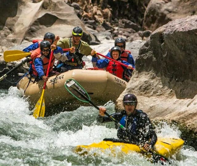 1 day of Sacred Valley Rafting – Cusco River Rafting